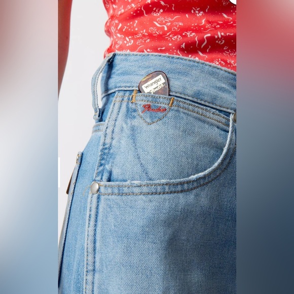 Wrangler X Fender Destroyed Loose Mom Jeans Pants 90s Western Festival Ripped 29 - Picture 13 of 14